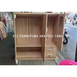 ภายในตู้เสื้อผ้า 3 บาน เด็ก สีโซลิด