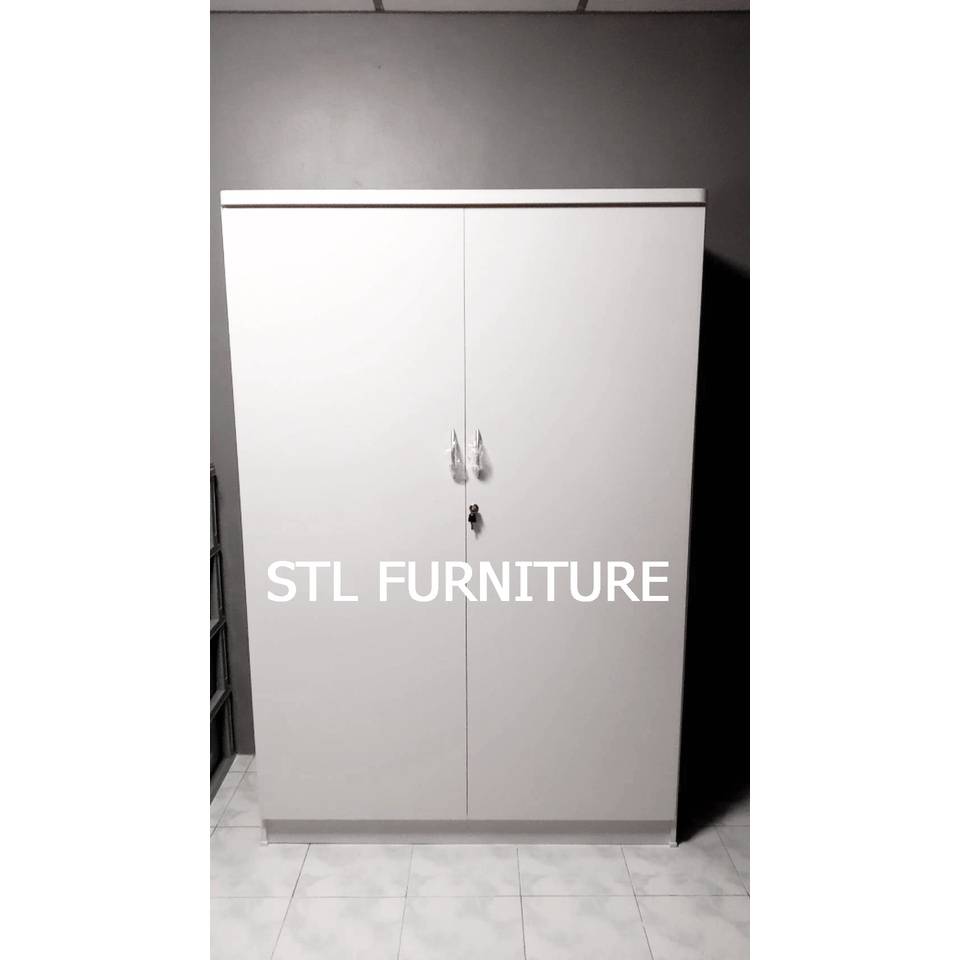 ตู้เสื้อผ้า 4 ฟุต ประตูยาว สีขาว