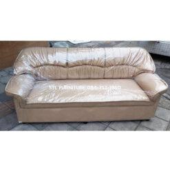 โซฟา 3 ที่นั่งสีน้ำตาลอ่ออน ลายคลื่น