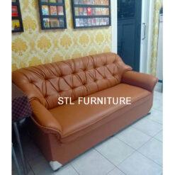 โซฟาลายบุ๋ม 3 ที่นั่ง สีน้ำตาลแดง