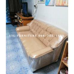 โซฟา 3 ที่นั่ง ลายบุ๋ม สีน้ำตาลอ่อน