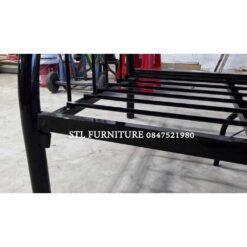 เตียงเหล็กหัวโค้ง ลักษณะคานเสียบ