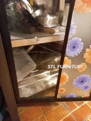 ซ่อมประจกตู้กับข้าว