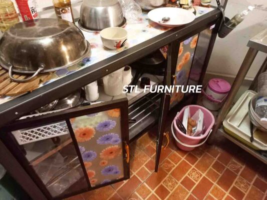 กระจกตู้กับข้าวแตก เปลี่ยน