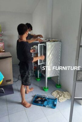 เปลี่ยนกระจกตู้กับข้าวให้ลูกค้า