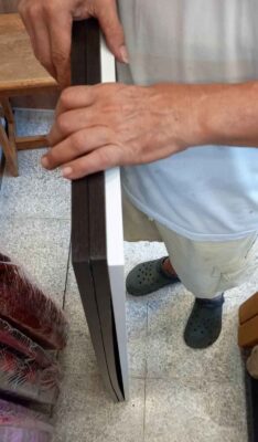 แผ่นไม้โก่ง