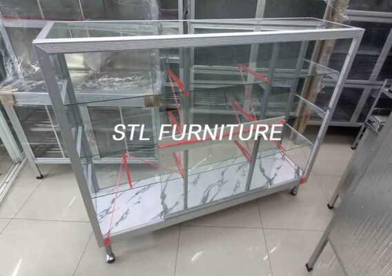 ตู้กระจกขายของ 150 cm เตรียมส่ง