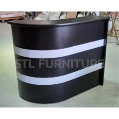 ด้านหน้า โต๊ะเคาน์เตอร์โค้ง 120 cm 2 ลิ้นชักกลาง สีดำตัดส้นคาดสีขาว