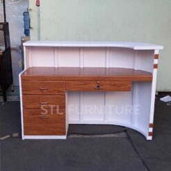 โต๊ะเคาน์เตอร์โค้ง 150 cm 4 ลิ้นชัก สีสักตัดสีขาว