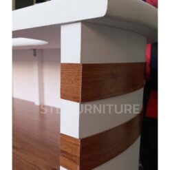 โต๊ะเคาน์เตอร์โค้ง 150 cm 4 ลิ้นชัก บอดี้สีขาวคาดเส้นสีสัก