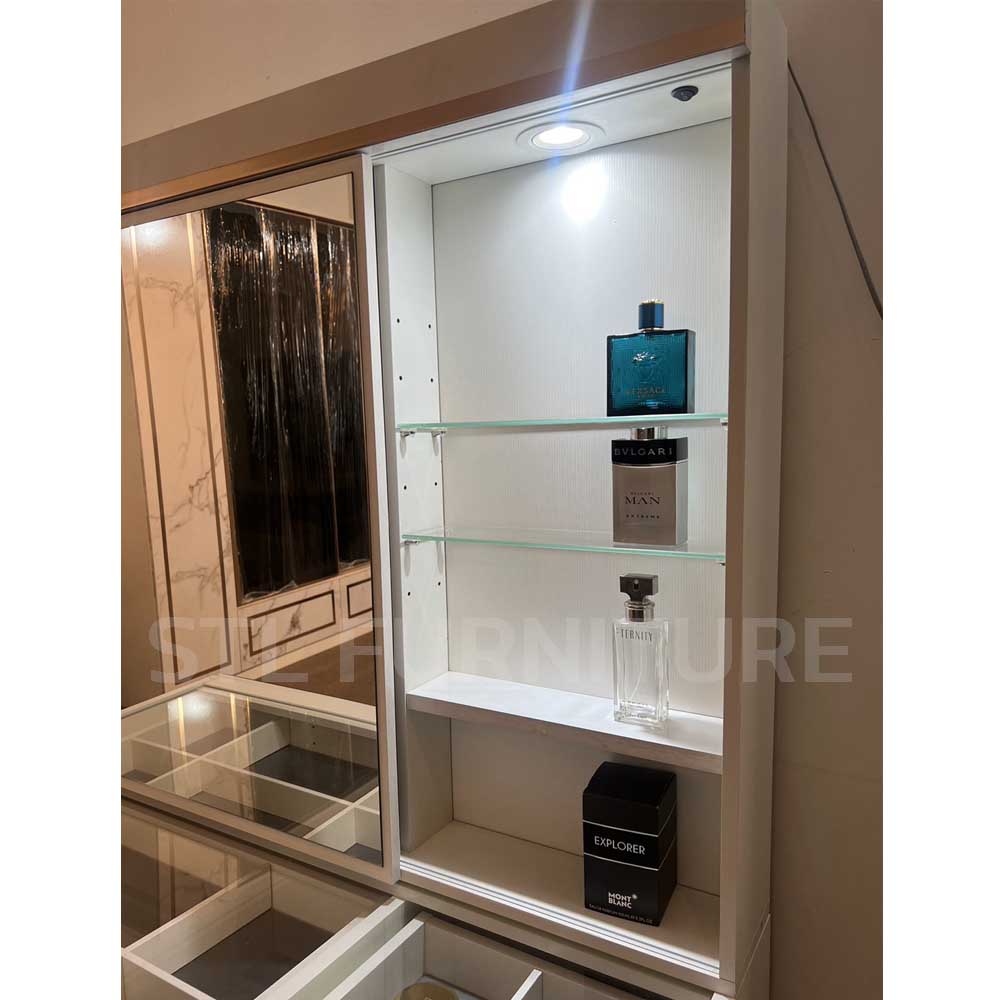 โต๊ะเครื่องแป้ง elegant เปิดไฟได้ด้วย