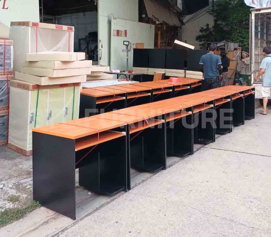 จัดส่งโต๊ะคอมพิวเตอร์ 80 cm เชอร์รี่ดำ ที่โรงพยาบาล งานด่วน